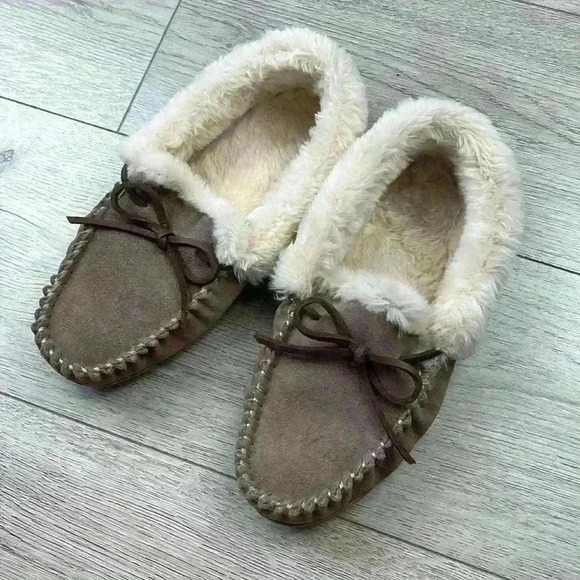 J Crew Tan & Cream Moccasins Size 9 - Picture 1 of 7